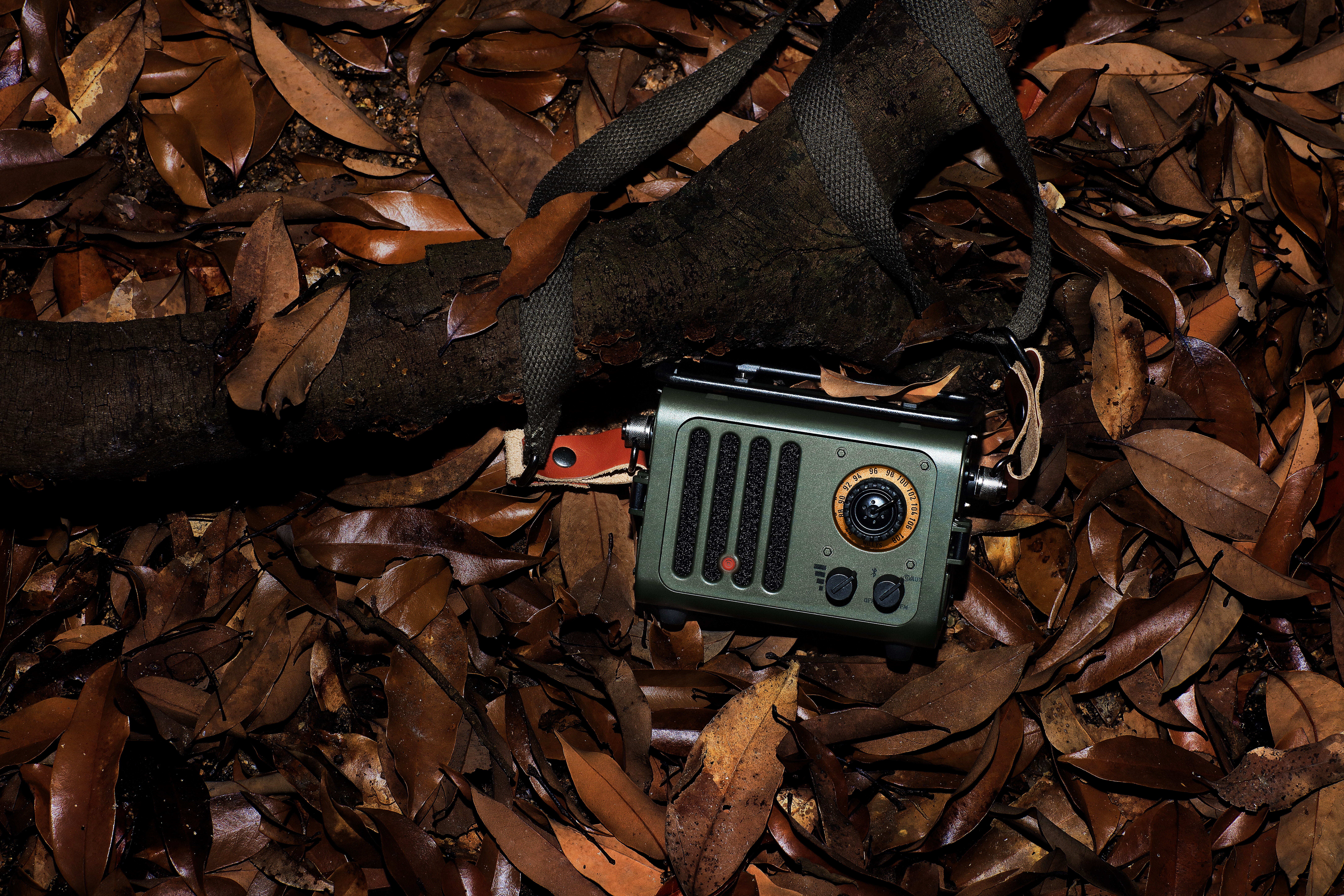 𝗠𝗨𝗭𝗘𝗡 𝗪𝗜𝗟𝗗 𝗝𝗘𝗘𝗣 Portable FM Radio Speaker